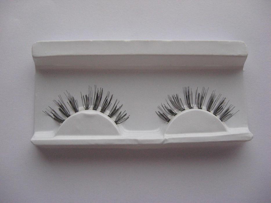 pair of eyelash