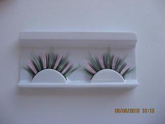 pair of eyelash 